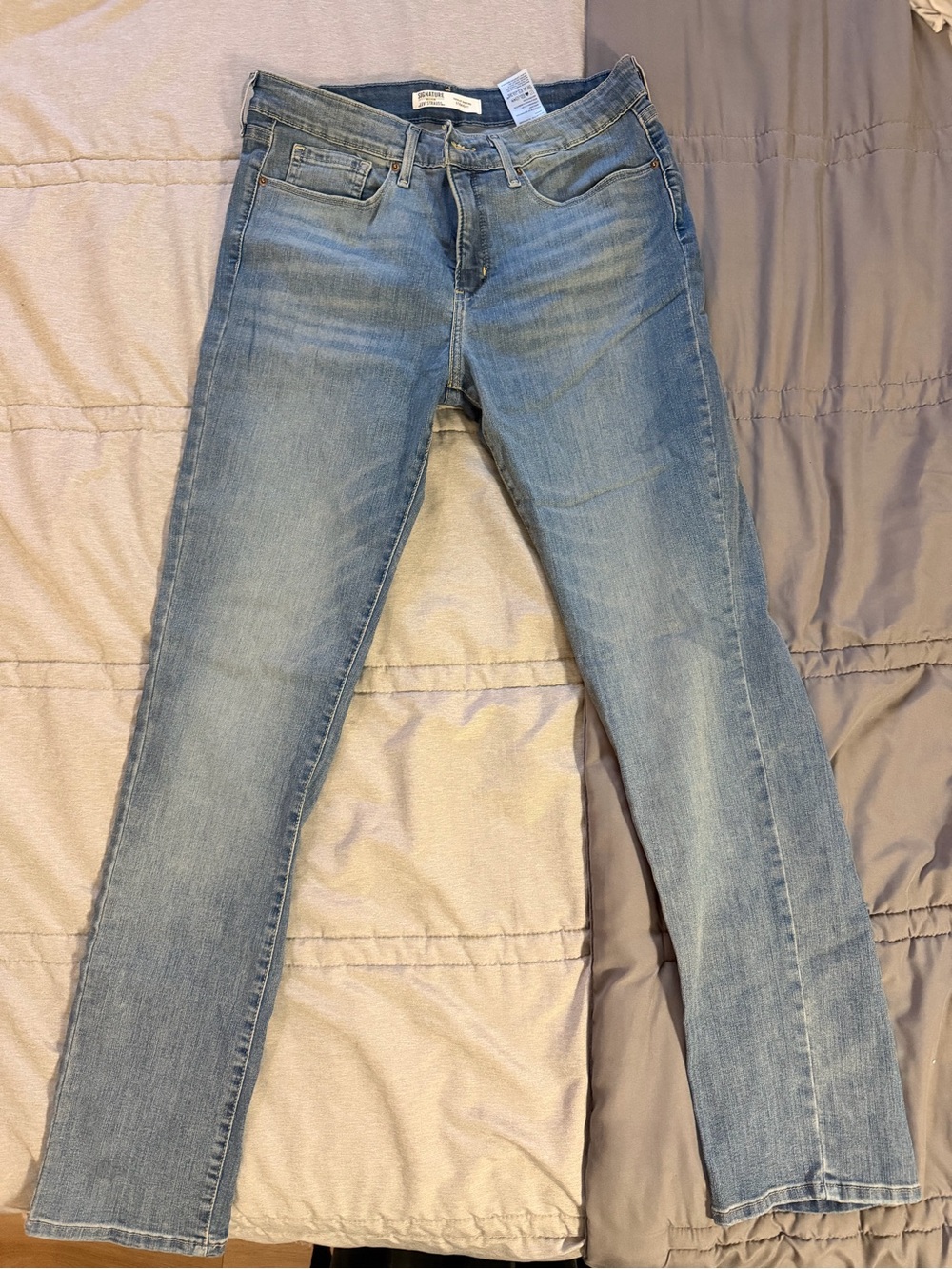 Levi's Women's Light Blue Skinny Jeans